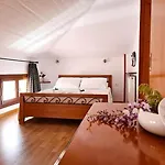 Kostoula Villa Karavomylos