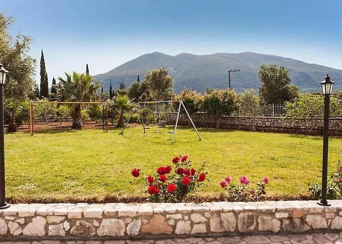 Kostoula Karavómilosz